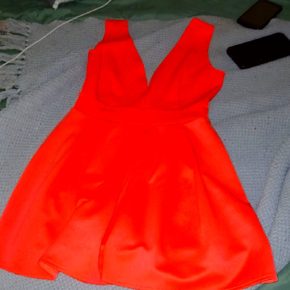 Vibrant Red Sleeveless Plunge Mini Dress